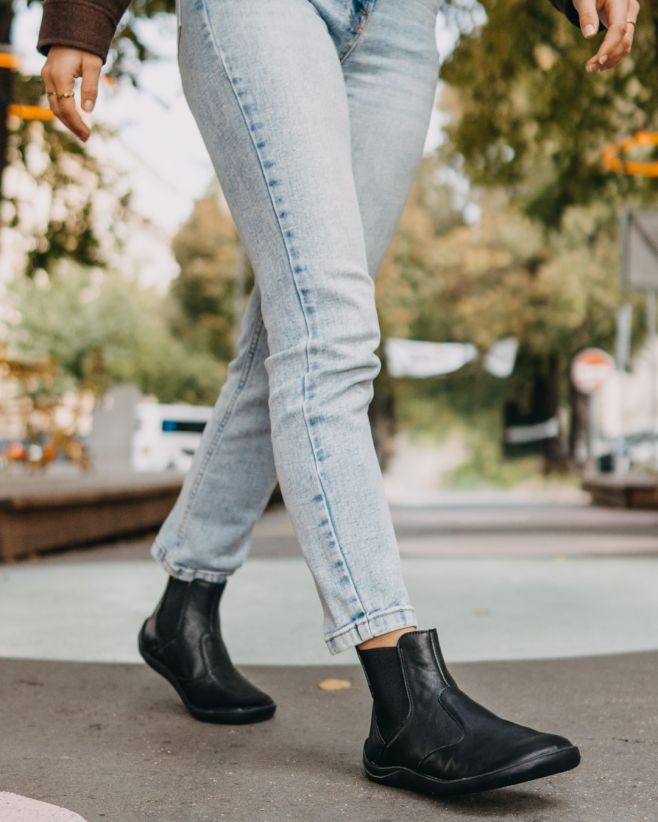 ✨ Když je venku zima, ale vy chcete zůstat stylová! Jampi Lola jsou důkazem, že teplo a elegance se nevylučují. Kotníkové...